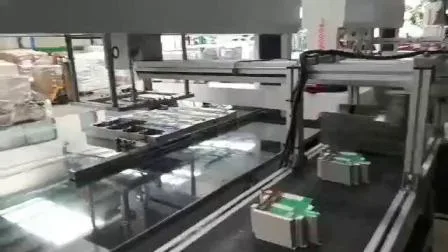 Máquina automática para pelar cajas y tapar